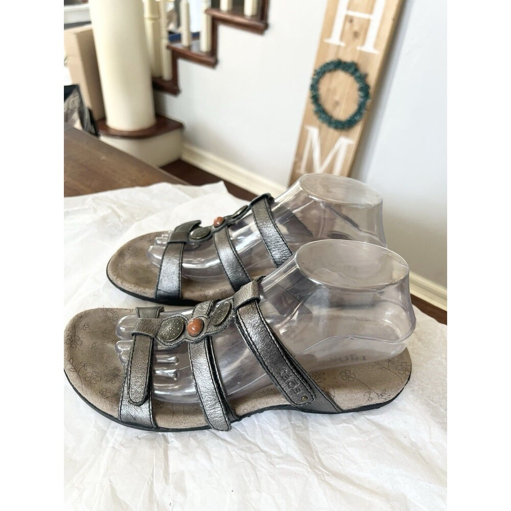 Taos Footwear Metallic Pewter Leather Strappy Slide Sandals